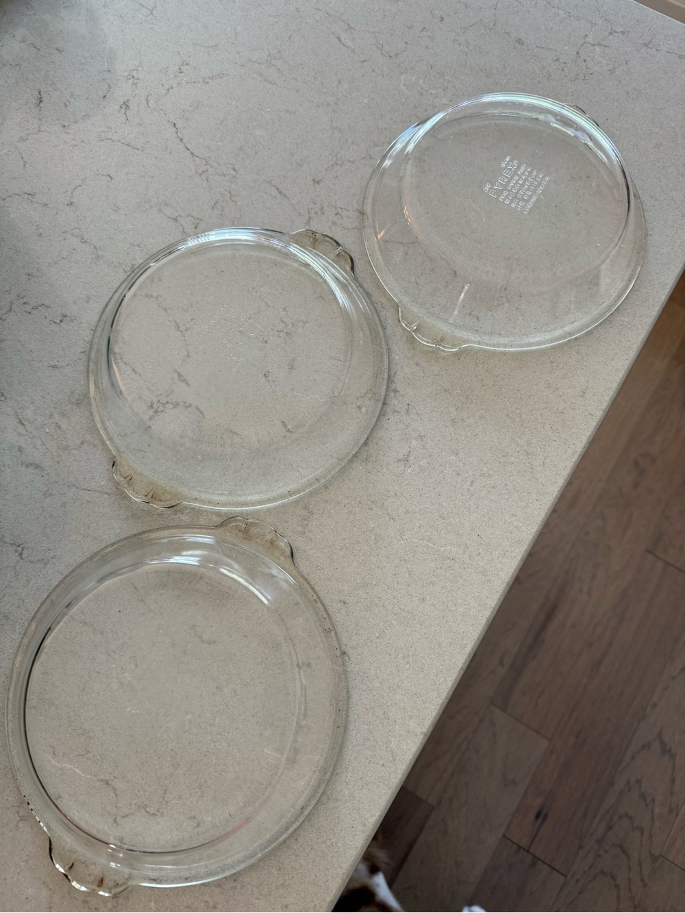 Vintage Pyrex glass baking set